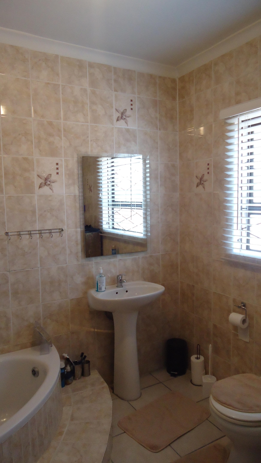 3 Bedroom Property for Sale in Croydon Western Cape